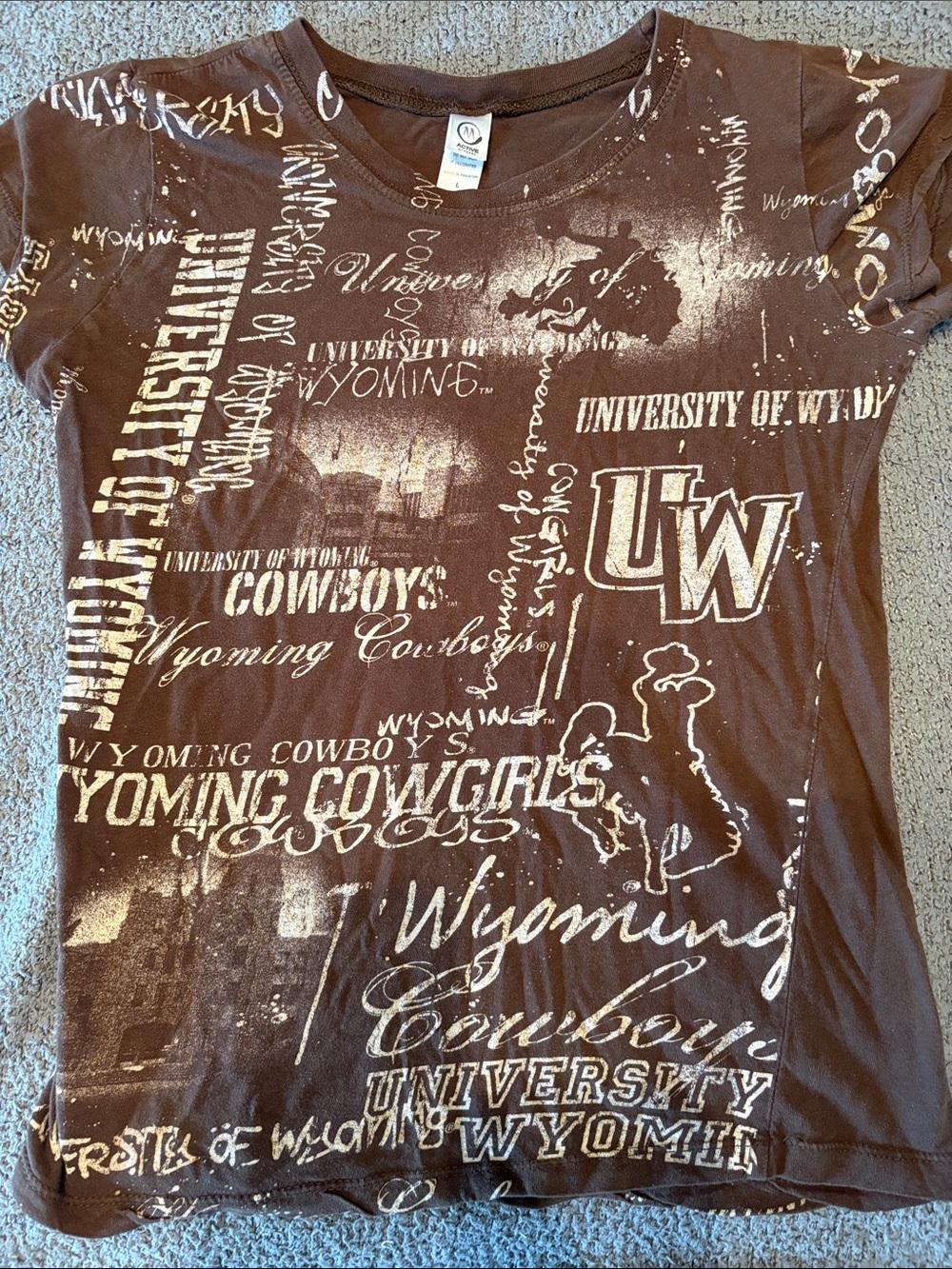 University of Wyoming Cowboys Graphic Tee Brown Western Cotton Large